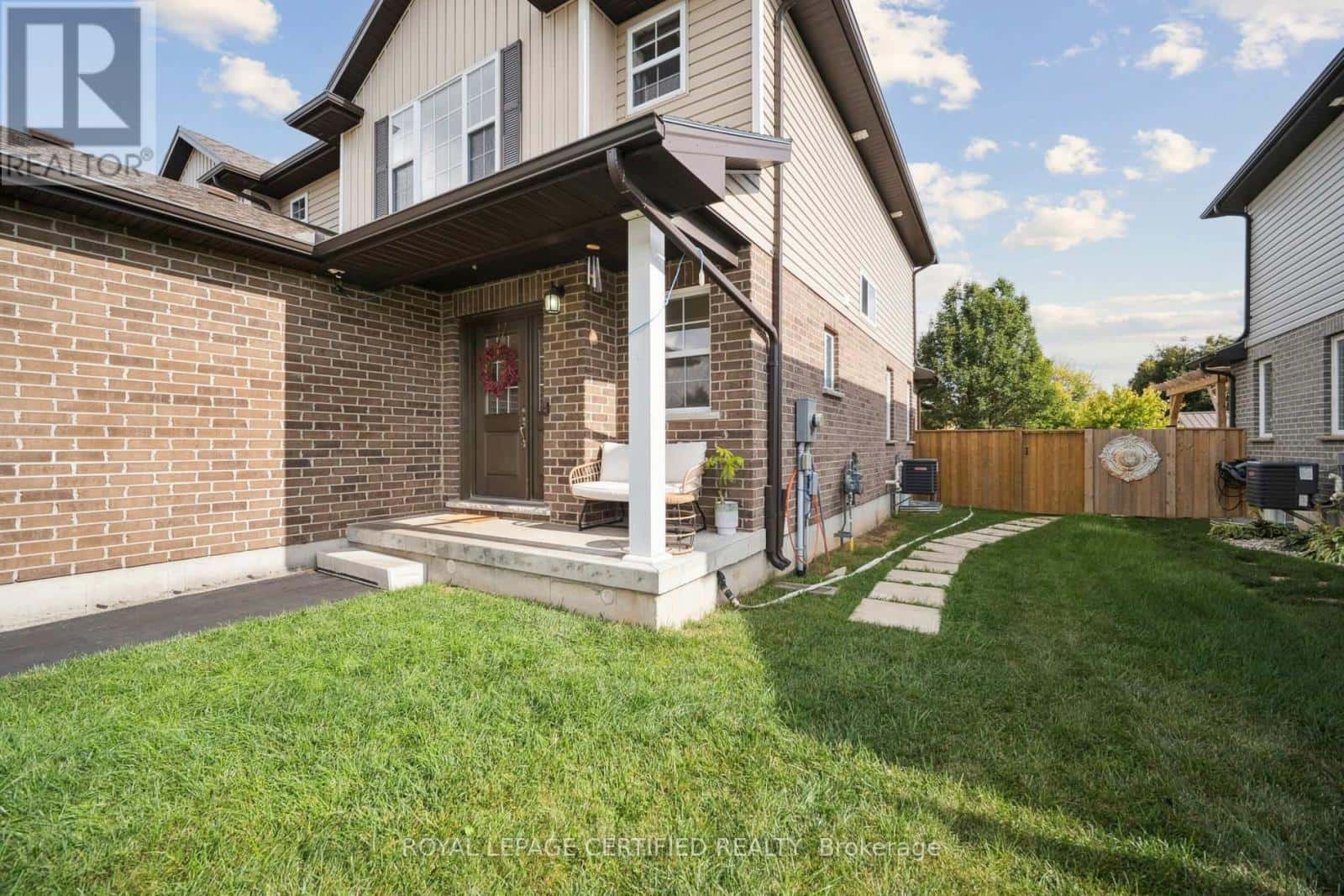 3 MINLER STREET E — Ingersoll (Ingersoll - South), Ontario - Photo 4 of 42