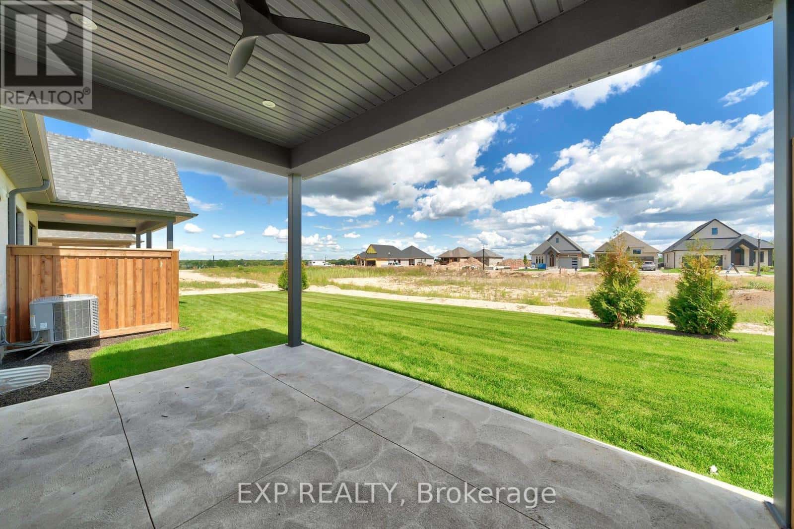 H - 296 PERTH TRAIL — Welland (Hwy 406/Welland), Ontario - Photo 5 of 41