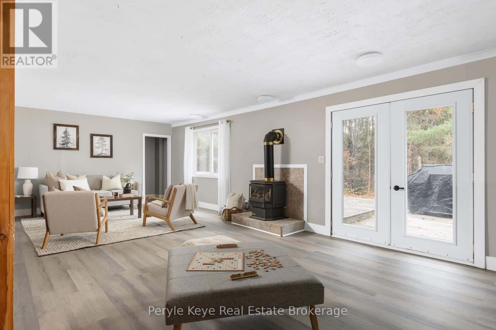 322 MUSKOKA 10 ROAD — Huntsville (Stephenson), Ontario - Photo 3 of 46