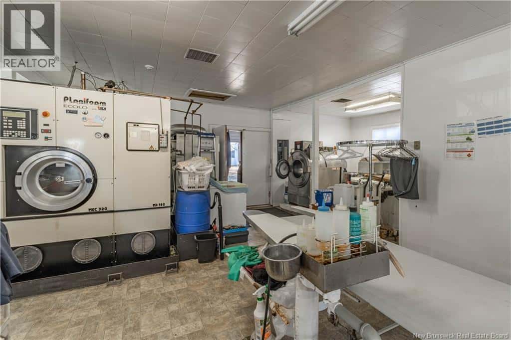 61 Winter Street — Sussex, New Brunswick - Photo 4 of 14