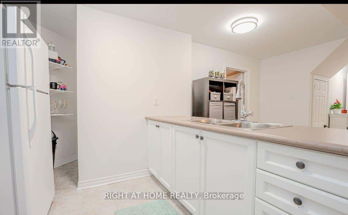 36 KNUPP ROAD — Barrie (Edgehill Drive), Ontario - Photo 2 of 11