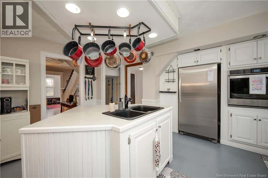 15 MacDonald Road — Salisbury, New Brunswick - Photo 4 of 50