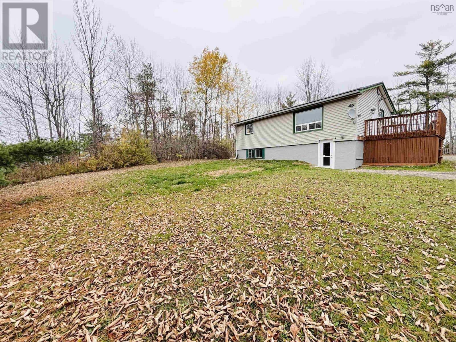 45 Old Enfield Road — Enfield, Nova Scotia - Photo 2 of 37