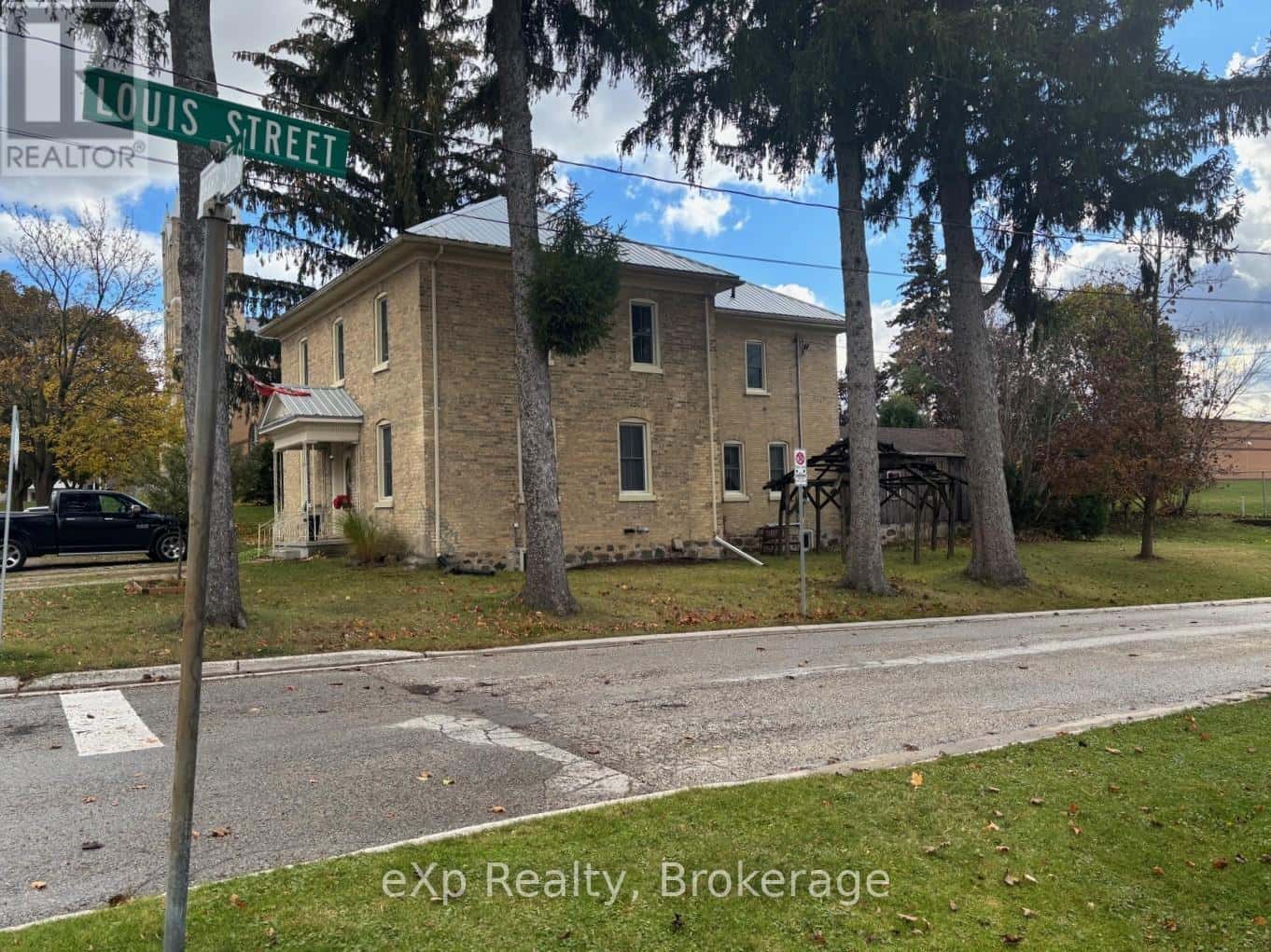 16 PETER STREET S — South Bruce, Ontario - Photo 4 of 49