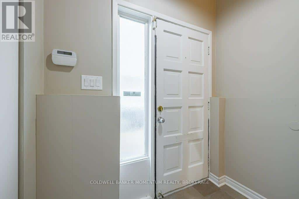 14 VENTURA DRIVE — St. Catharines (Haig), Ontario - Photo 5 of 48