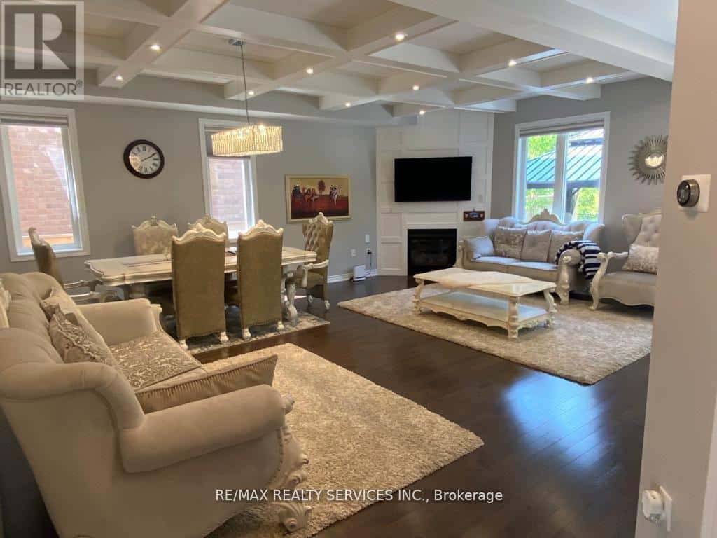 58 PROMENADE DRIVE N — Whitby (Taunton North), Ontario - Photo 4 of 26