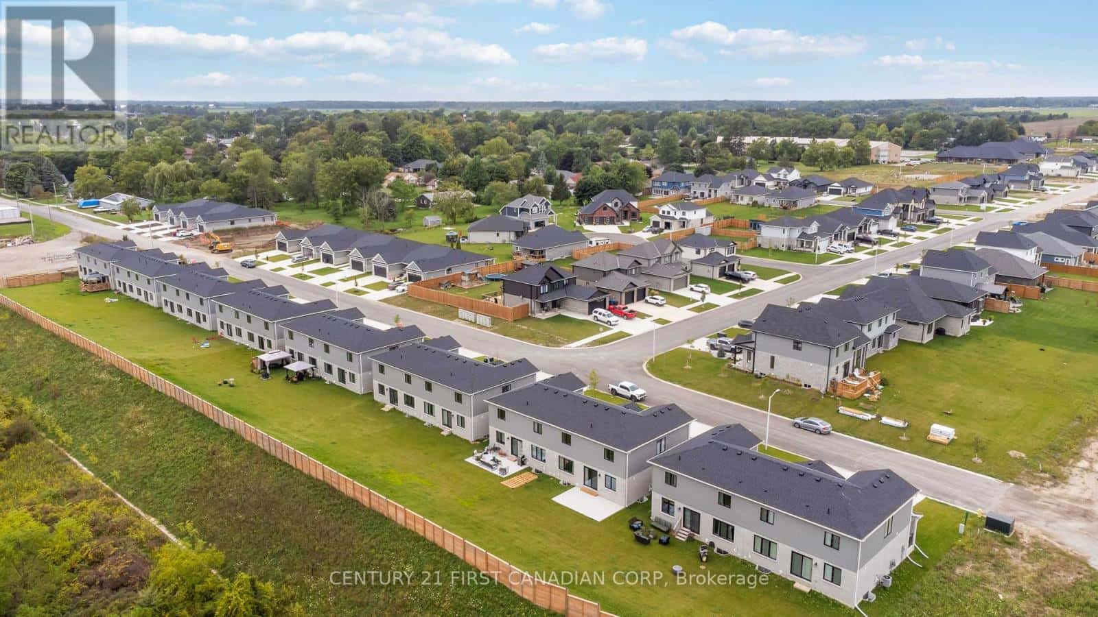 450 MAIN STREET — Plympton-Wyoming (Plympton Wyoming), Ontario - Photo 5 of 50