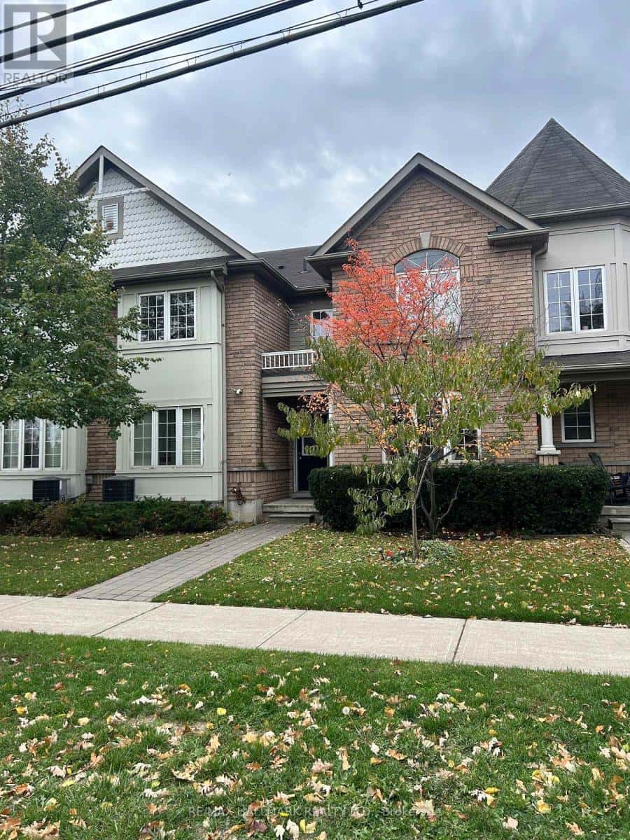 15 - 464 BEACH BOULEVARD — Hamilton (Hamilton Beach), Ontario - Photo 2 of 21