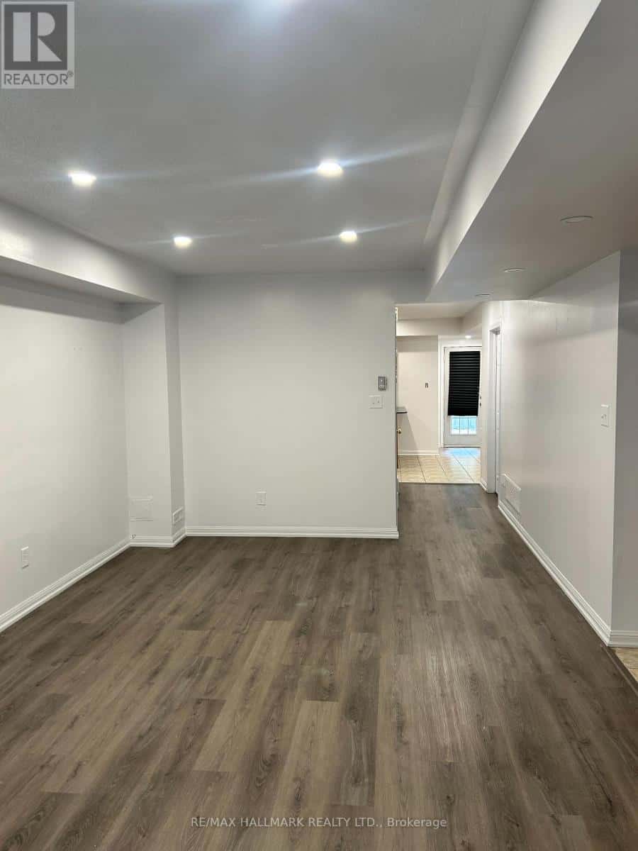 15 - 464 BEACH BOULEVARD — Hamilton (Hamilton Beach), Ontario - Photo 4 of 21