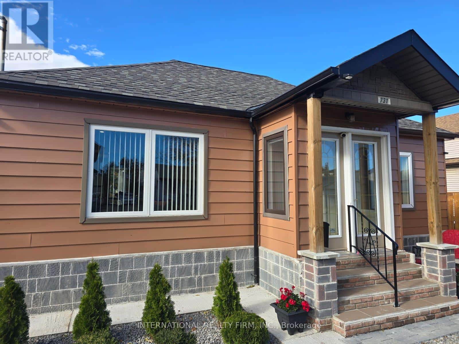 731 KNOX AVENUE — Hamilton (Parkview), Ontario - Photo 3 of 35