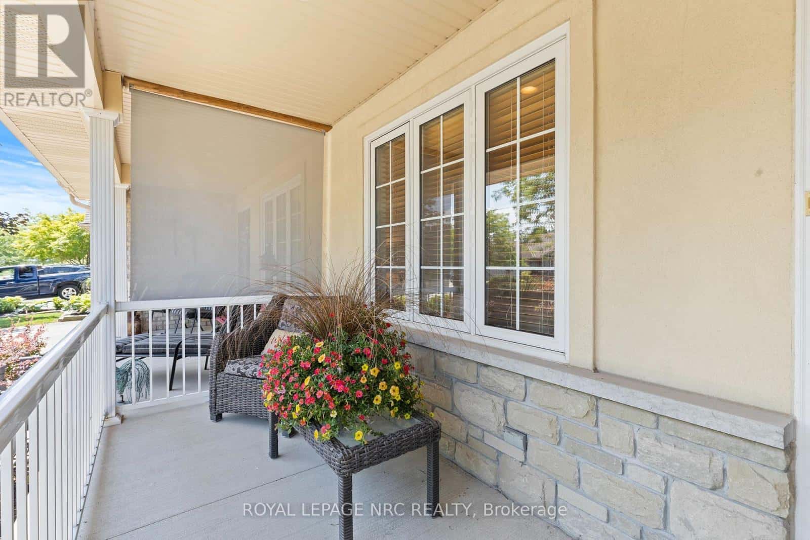 14 HOPE AVENUE W — Niagara-on-the-Lake (Virgil), Ontario - Photo 4 of 28