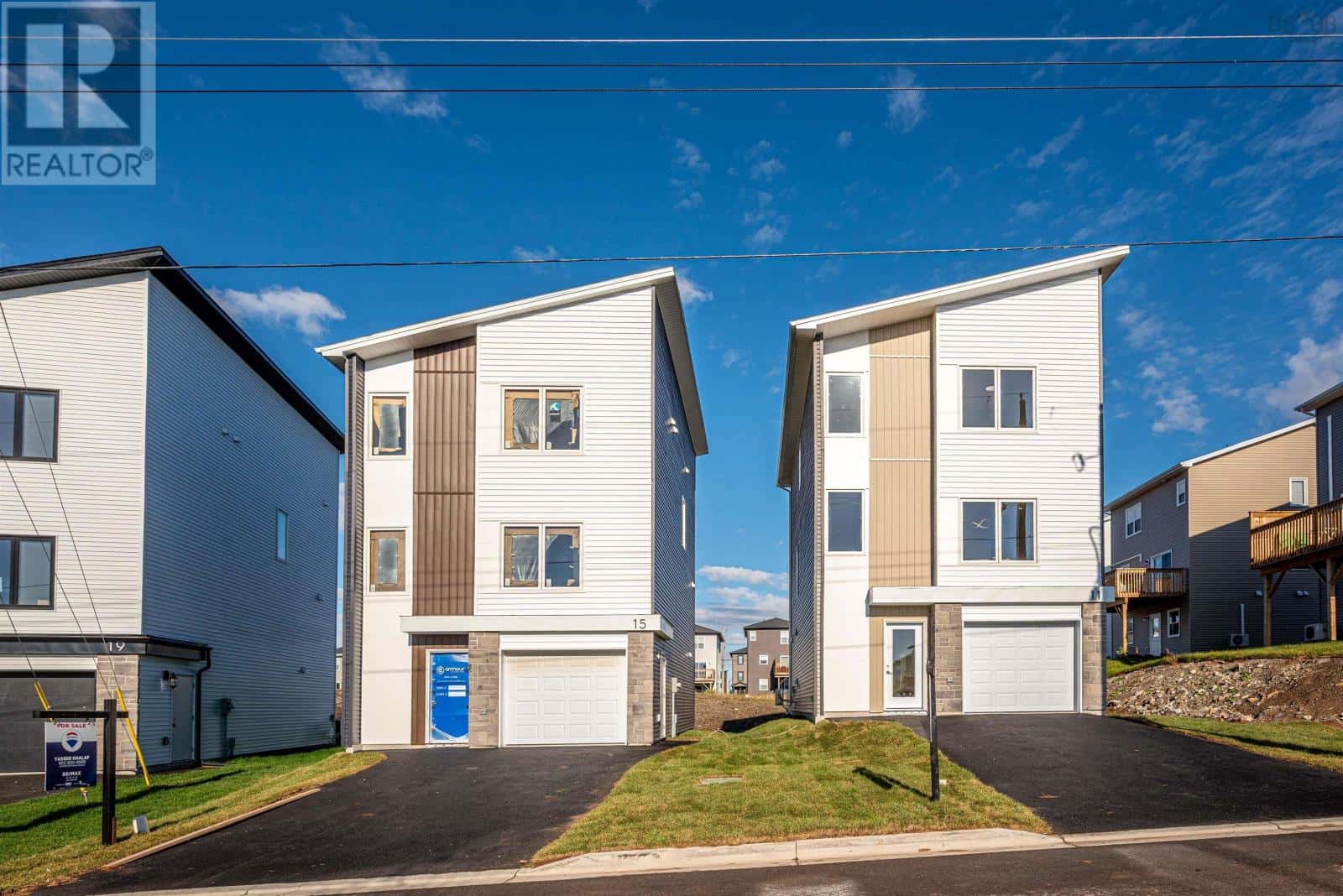 15 Rampart Court — Beechville, Nova Scotia - Photo 2 of 2