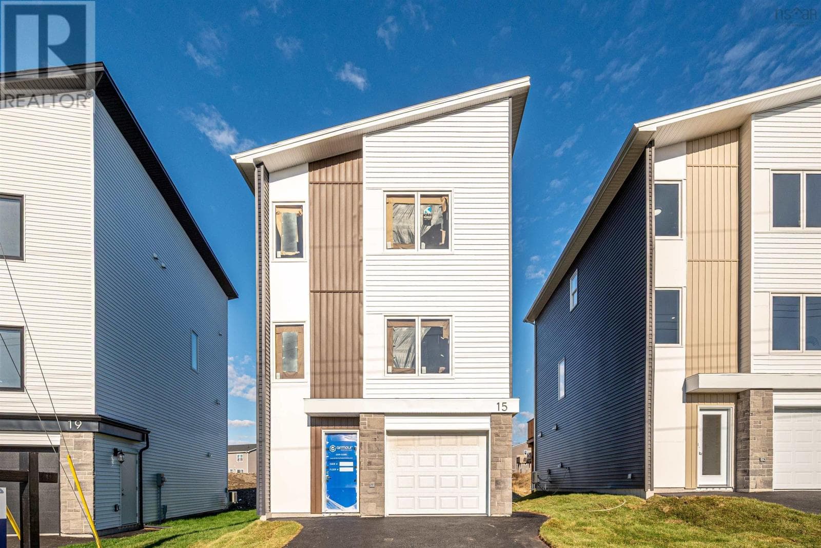 15 Rampart Court — Beechville, Nova Scotia - Main photo