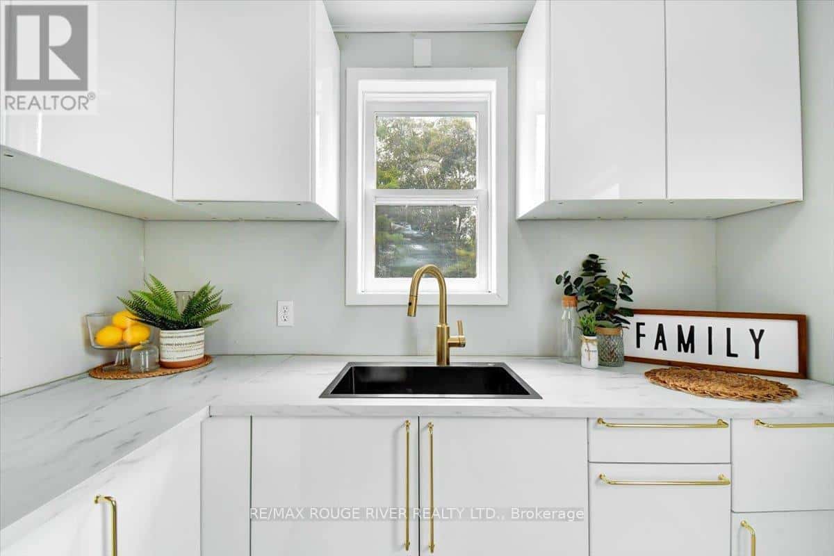 232 LYLE STREET N — Alnwick/Haldimand (Grafton), Ontario - Photo 4 of 40