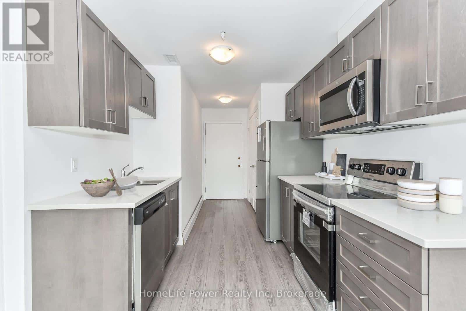 204 - 170 NORTHUMBERLAND ROAD W — North Dumfries, Ontario - Photo 4 of 14