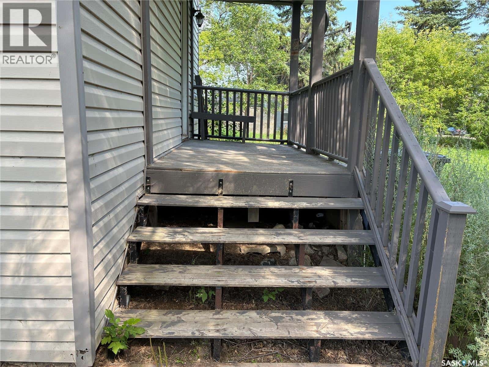 502 Bangor AVENUE — Viscount, Saskatchewan - Photo 3 of 24