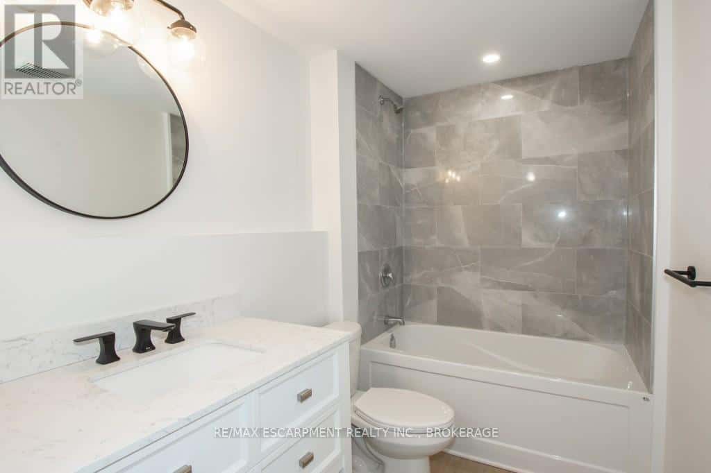 LOWER - 6245 ELDORADO AVENUE — Niagara Falls (West Wood), Ontario - Photo 4 of 5