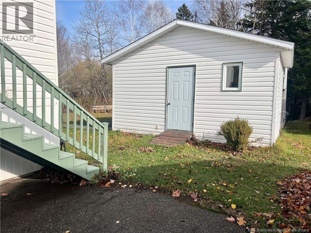 931 Francois — Beresford, New Brunswick - Photo 3 of 20