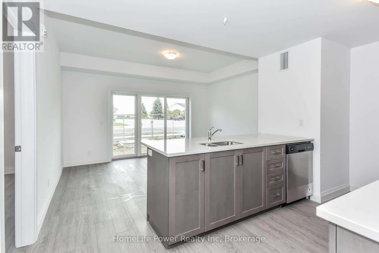 405 - 170 NORTHUMBERLAND ROAD W — North Dumfries, Ontario - Photo 4 of 15