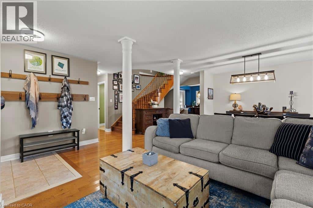 257 WRIGHT Crescent — Niagara-on-the-Lake, Ontario - Photo 4 of 50