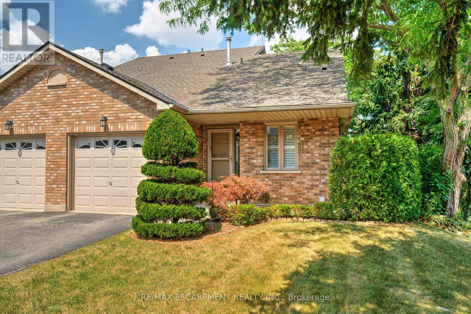 10 - 2774 KING STREET E — Hamilton (Gershome), Ontario - Photo 2 of 50