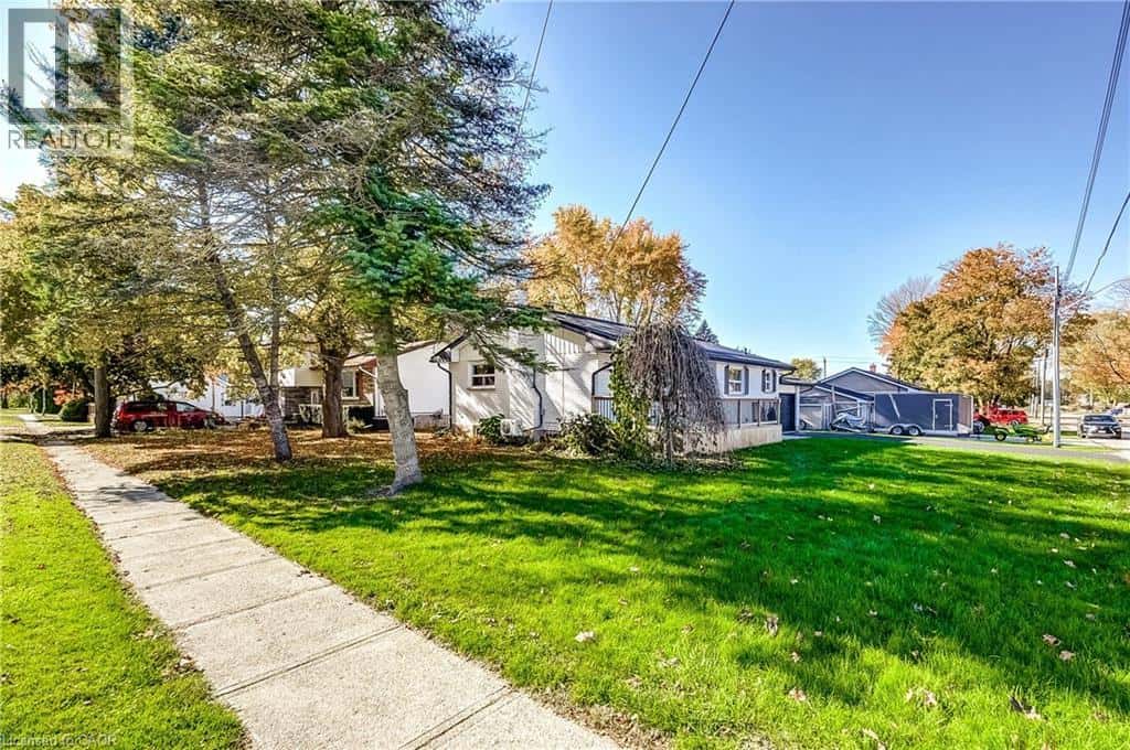 480 CAVAN Street — Palmerston, Ontario - Photo 3 of 36