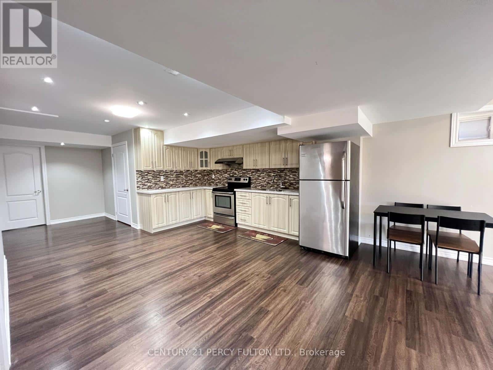 48 BERNBRIDGE ROAD — Markham (Box Grove), Ontario - Photo 4 of 8