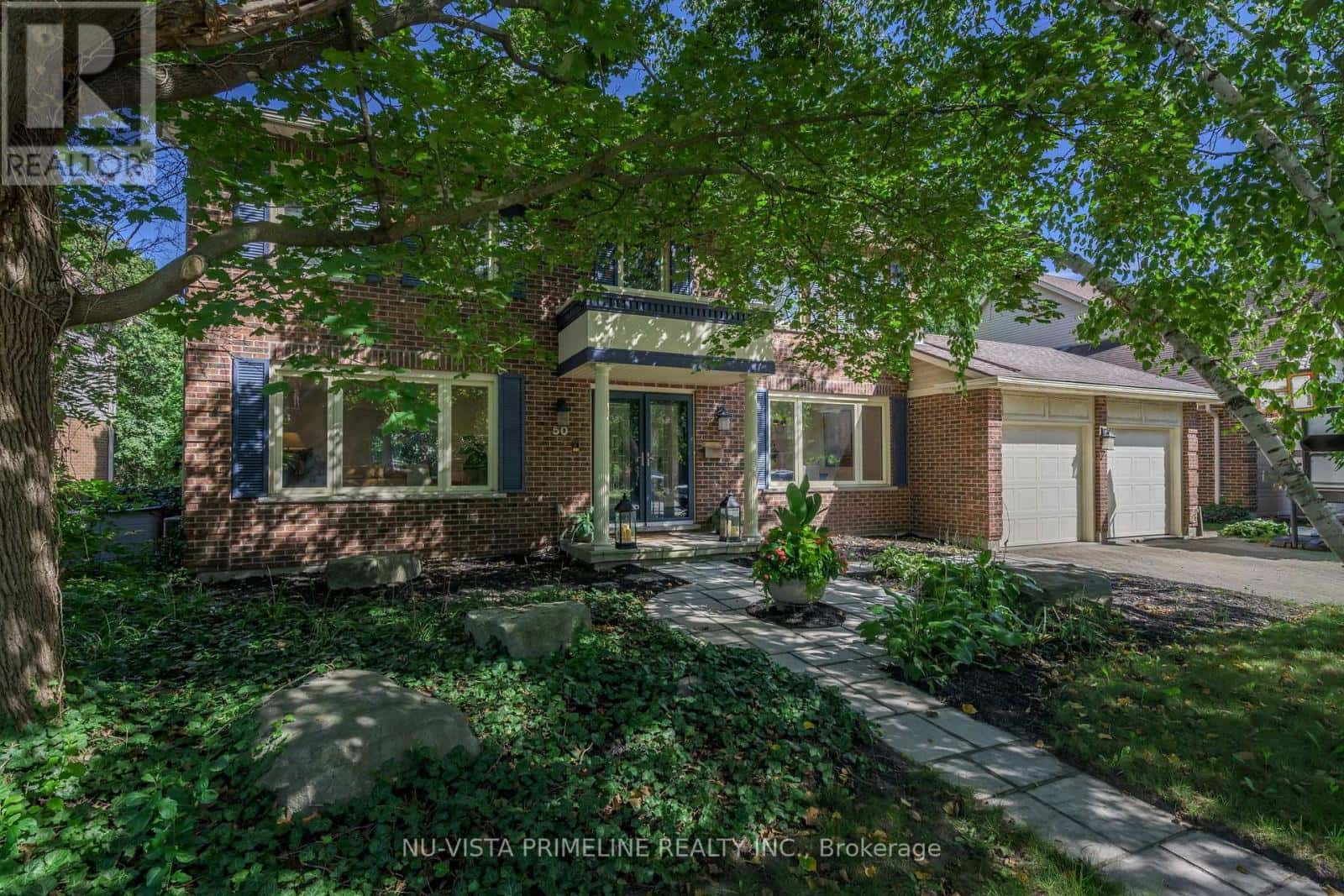 50 Meridene Crescent East