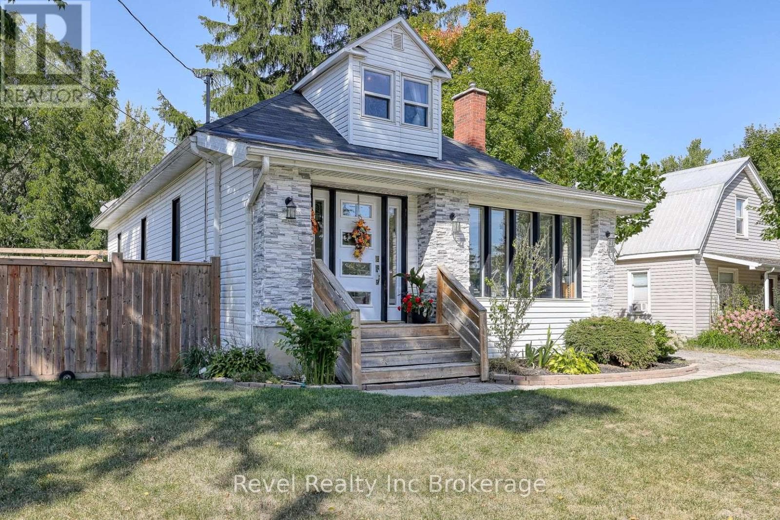 174 DELATRE STREET W — Zorra (Thamesford), Ontario - Main photo