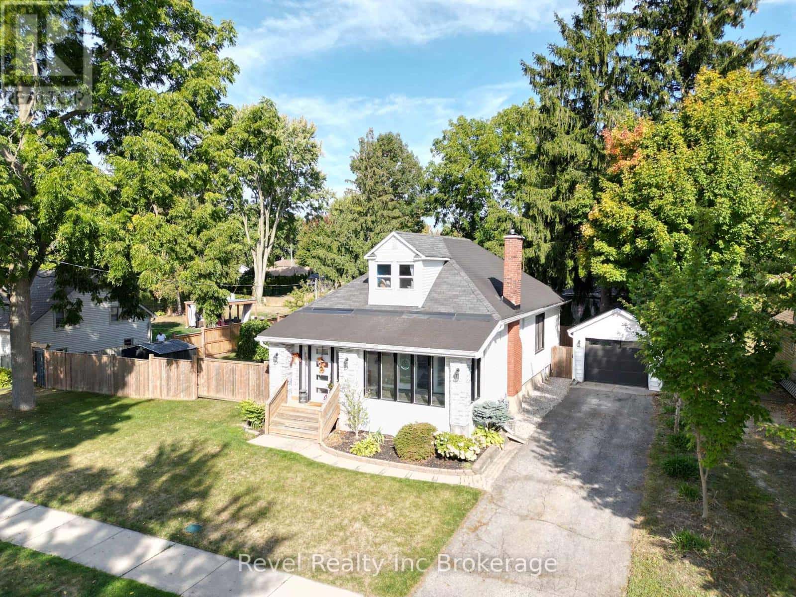 174 DELATRE STREET W — Zorra (Thamesford), Ontario - Photo 3 of 41