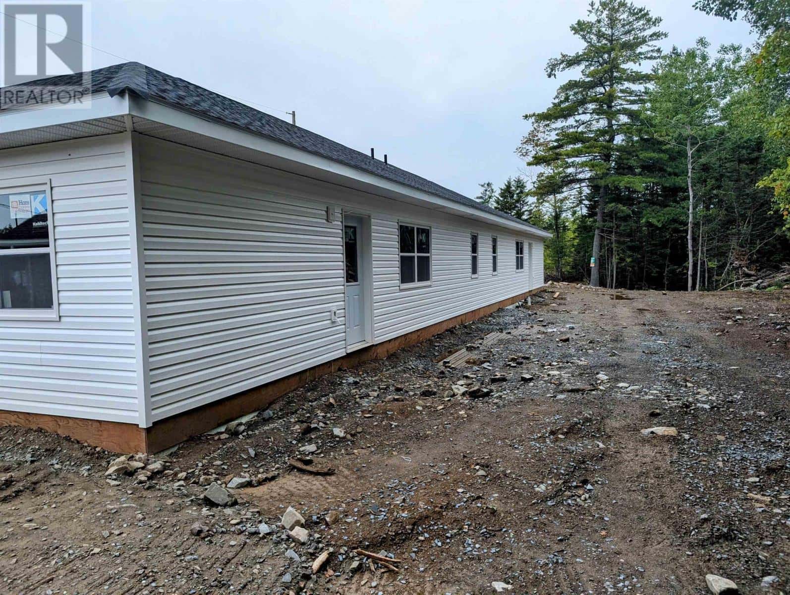 8 Shadebush Walk — Upper Sackville, Nova Scotia - Photo 4 of 6