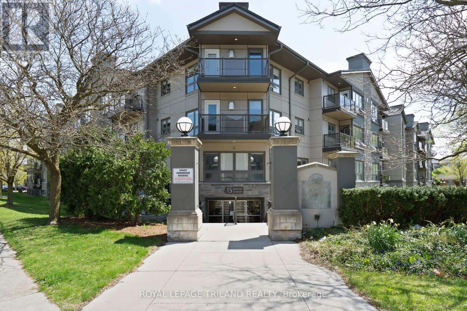 15 Jacksway Crescent 315