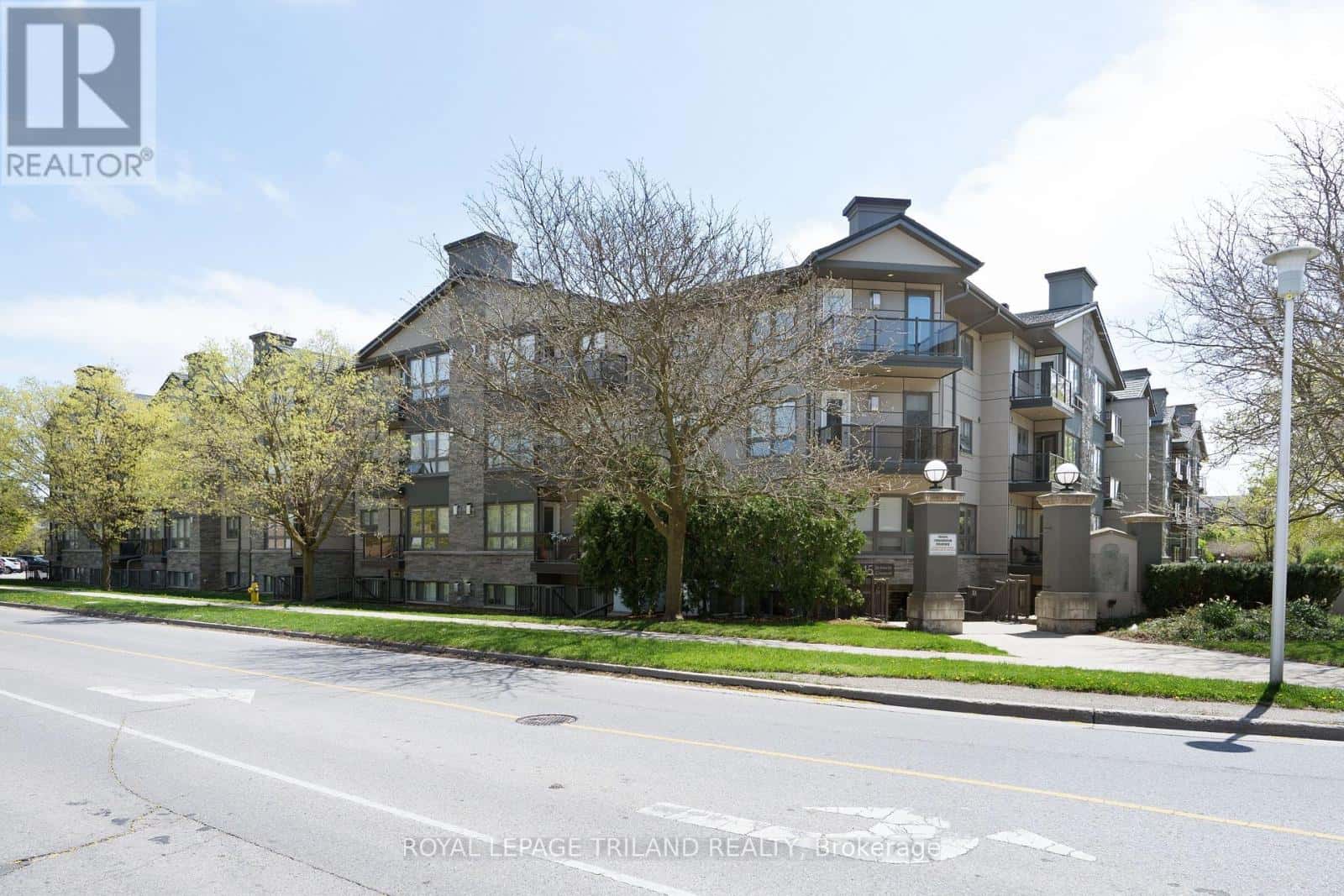 315 - 15 JACKSWAY CRESCENT — London North (North G), Ontario - Photo 3 of 41