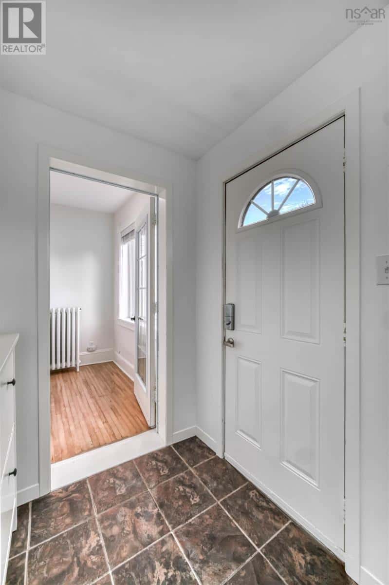 1745 Victoria Street — Westville, Nova Scotia - Photo 5 of 50