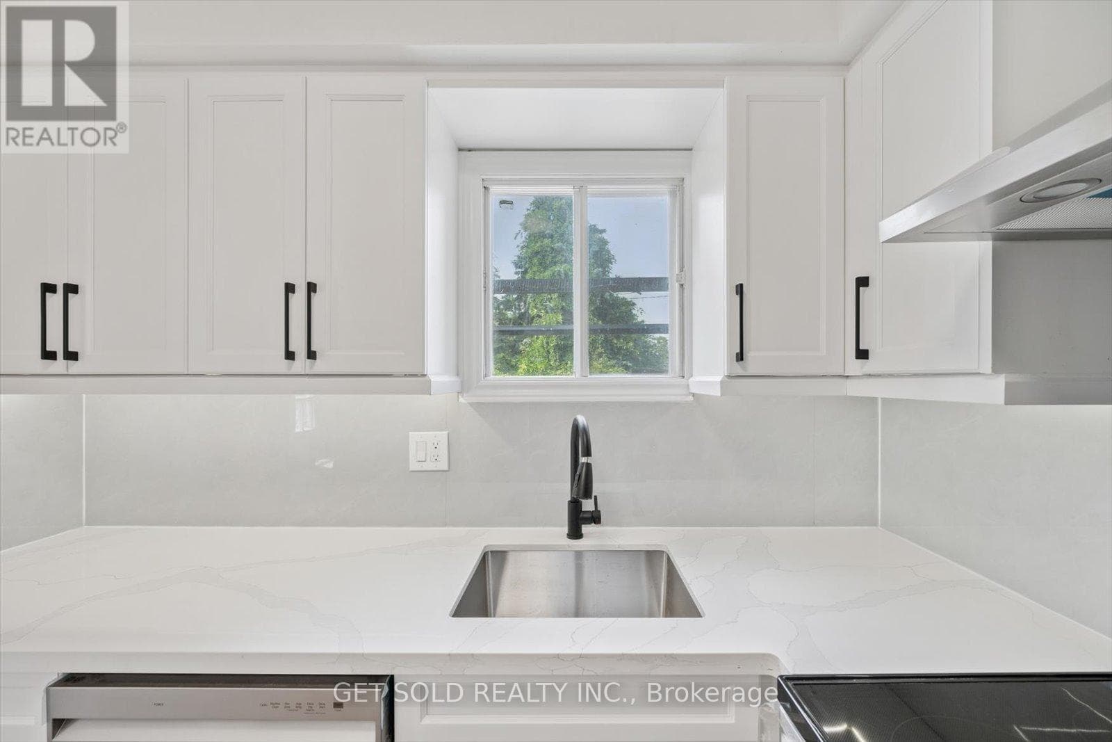 232 KOZLOV STREET — Barrie (West Bayfield), Ontario - Main photo