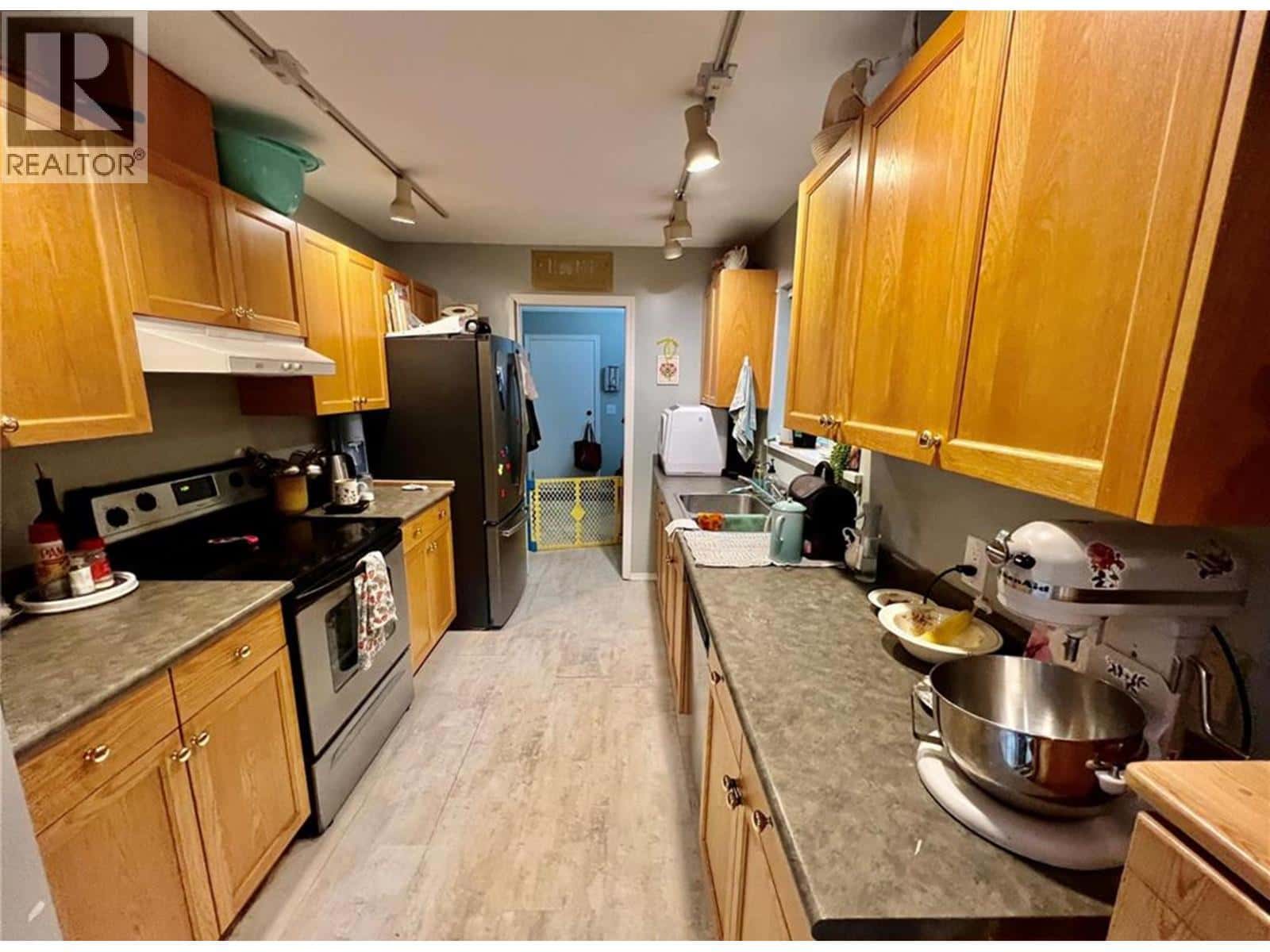 702 CHARTER ROAD — Mayne Island, British Columbia - Photo 5 of 8