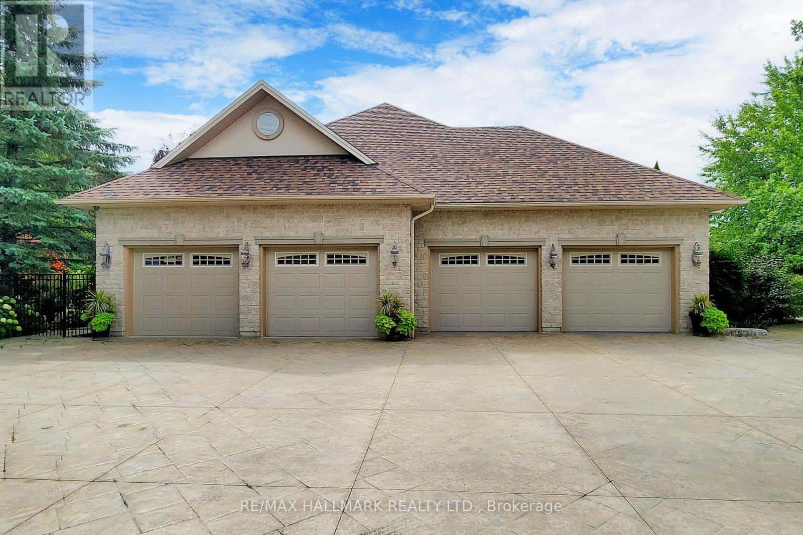 63 GRAYFIELD DRIVE — Whitchurch-Stouffville (Ballantrae), Ontario - Photo 5 of 49