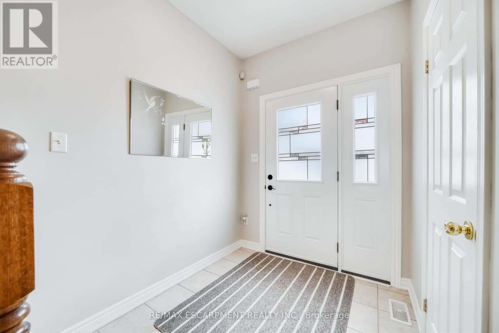 4005 ALEXAN CRESCENT — Burlington (Palmer), Ontario - Photo 5 of 31