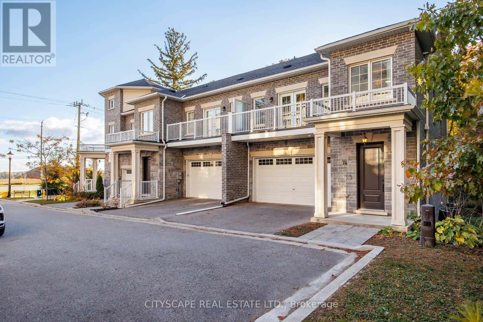 74 OLD BLOOMINGTON ROAD — Aurora (Aurora Estates), Ontario - Photo 2 of 42