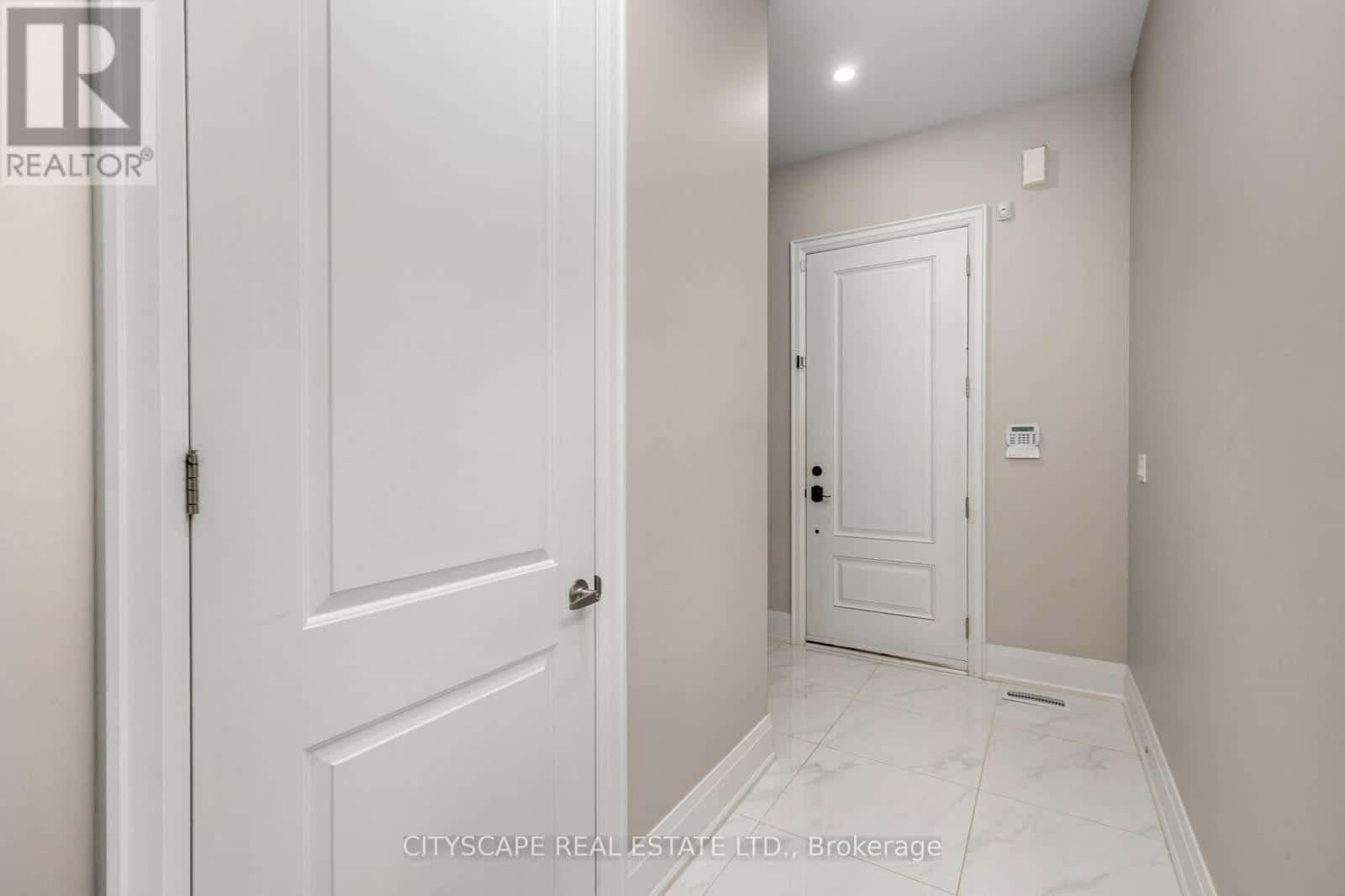 74 OLD BLOOMINGTON ROAD — Aurora (Aurora Estates), Ontario - Photo 4 of 42