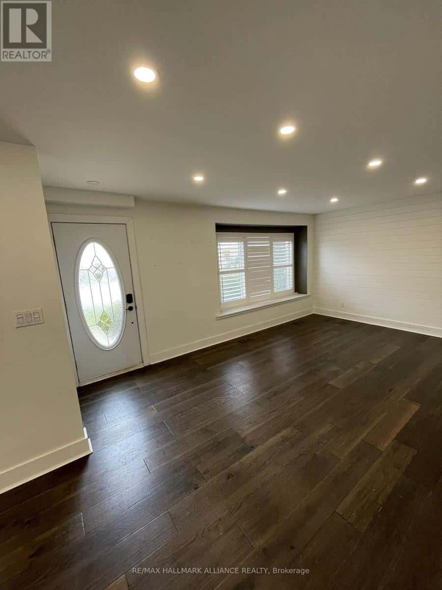 22 BEVAN COURT — Hamilton (Rosedale), Ontario - Photo 4 of 20