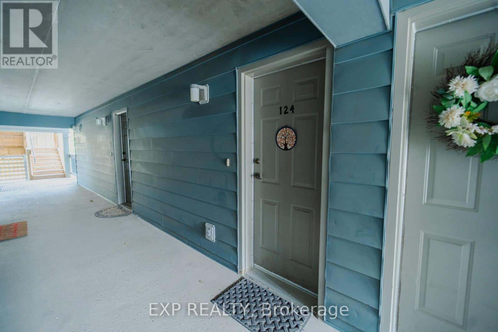 124 - 2010 CLEAVER AVENUE — Burlington (Headon), Ontario - Photo 5 of 24