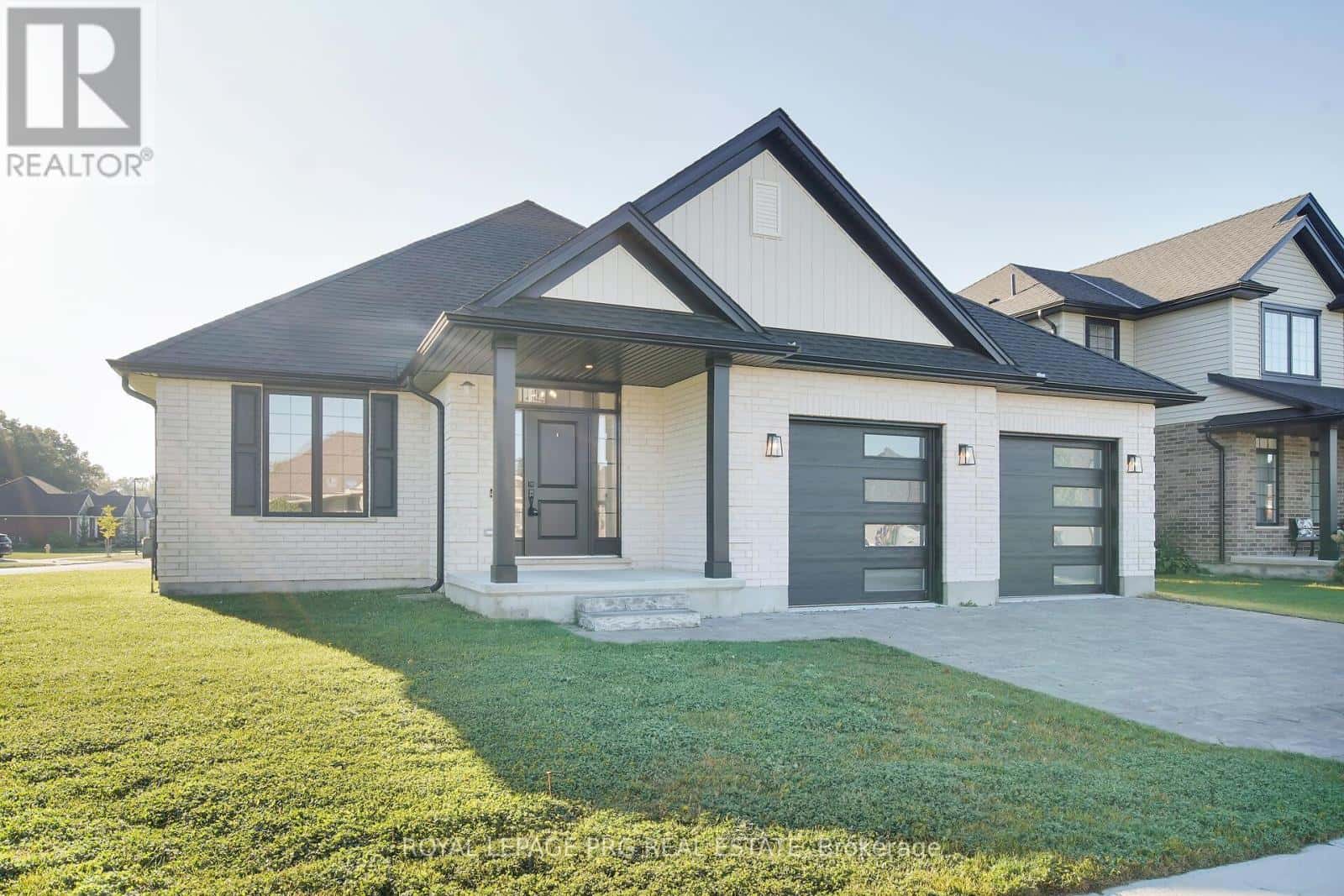 649 TULL STREET — Strathroy-Caradoc (Mount Brydges), Ontario - Photo 4 of 50