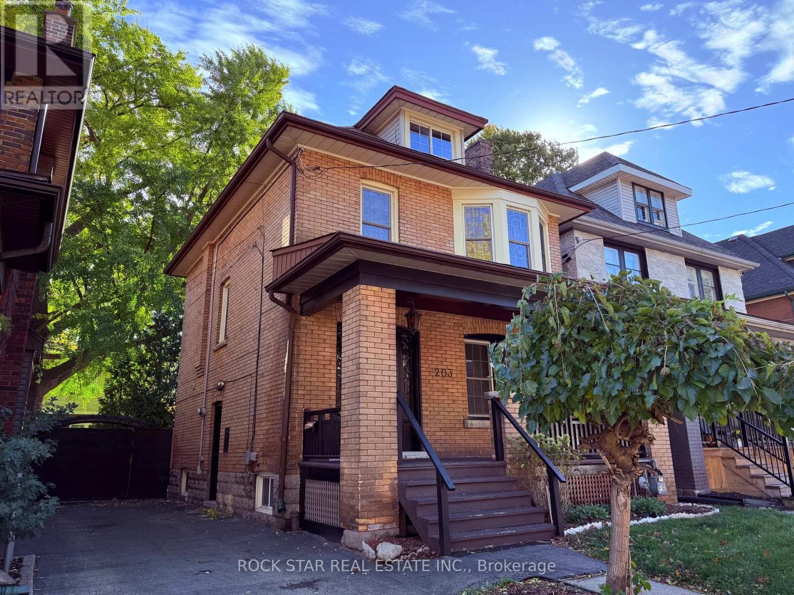 203 FAIRLEIGH AVENUE S — Hamilton (St. Clair), Ontario - Main photo