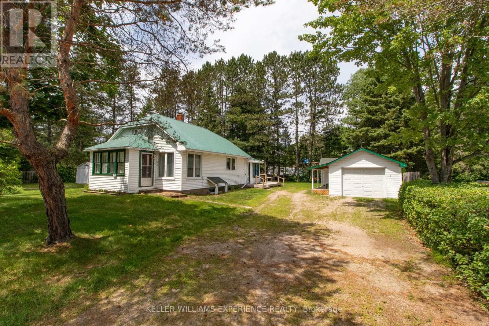 152 OTTAWA AVENUE — South River, Ontario - Main photo