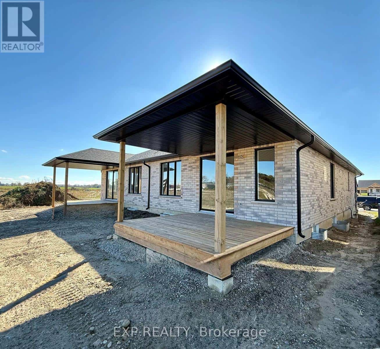 106 THACKERAY WAY — Minto, Ontario - Photo 3 of 5