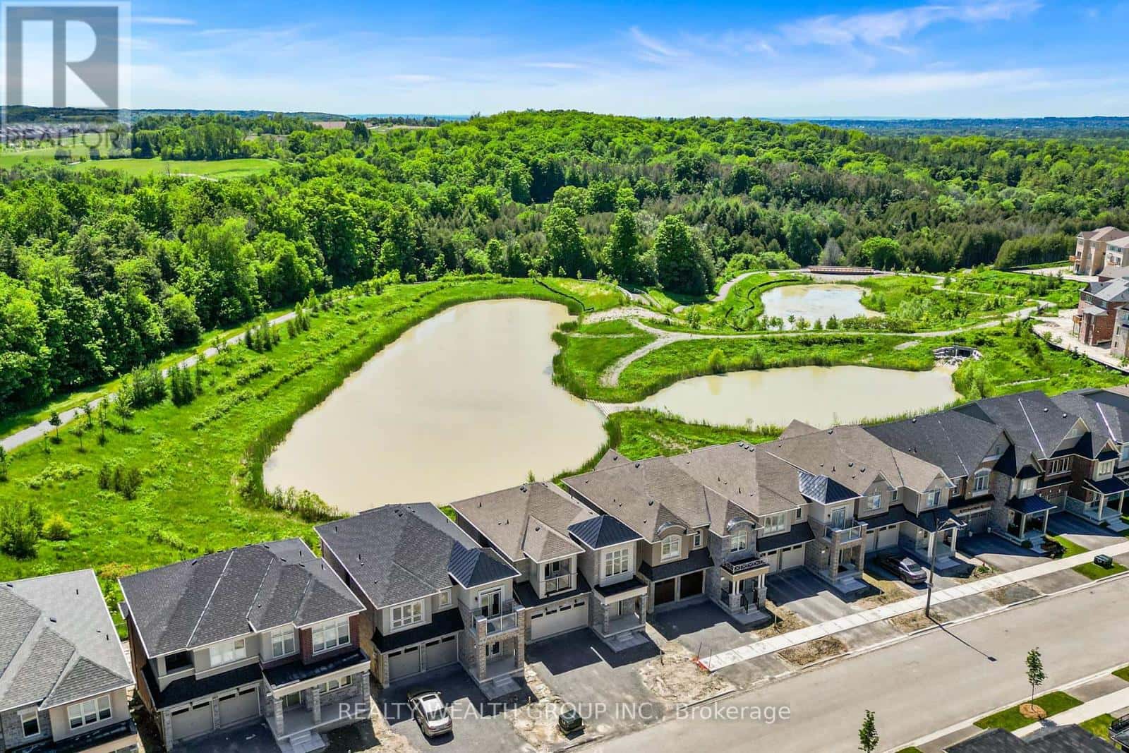 261 SEAVIEW HEIGHTS — East Gwillimbury (Queensville), Ontario - Photo 3 of 47