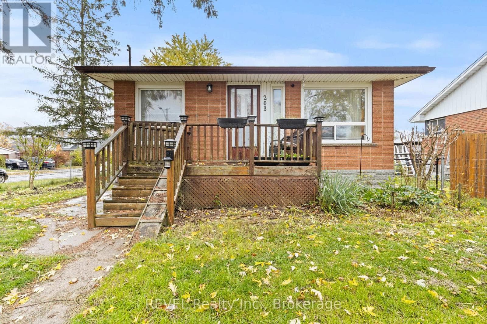 203 KILGOUR AVENUE — Welland (Broadway), Ontario - Main photo