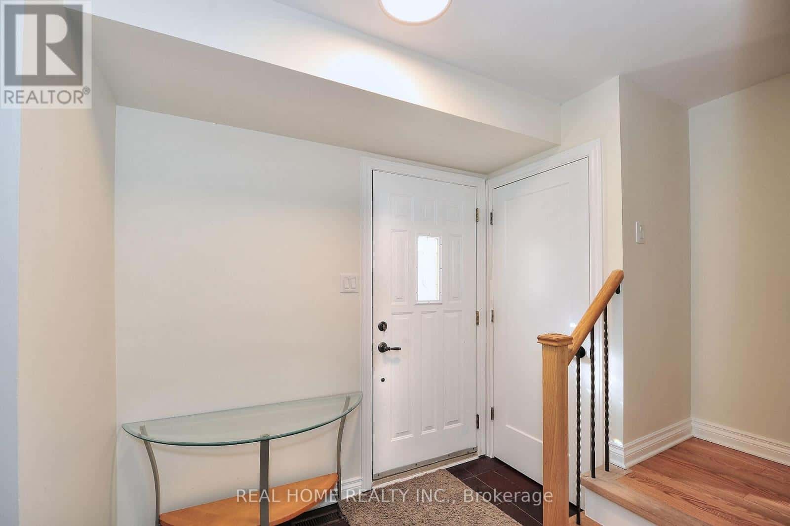 10 FARINA MILL WAY — Toronto (St. Andrew-Windfields), Ontario - Photo 4 of 38