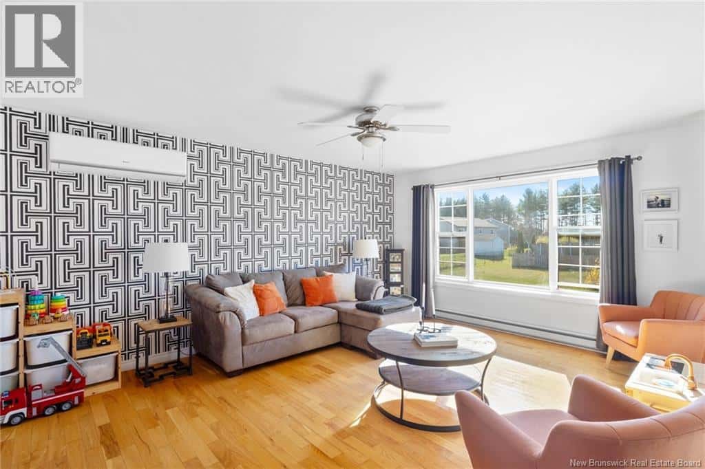 28 Brizley Street — Oromocto, New Brunswick - Photo 5 of 46